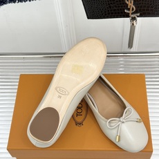 TOD'S/托德斯26WF新品 蝴蝶结芭蕾舞鞋单鞋 蝴蝶结缀饰柔婉灵动 意式匠心雕琢细腻质感 柔润皮革亲肤妥帖 金属饰牌 TOD'S/托德斯26WF新品 蝴蝶结芭蕾舞鞋单鞋 蝴蝶结缀饰柔婉灵动 意式匠心雕琢细腻质感 柔润皮革亲肤妥帖 金属饰牌