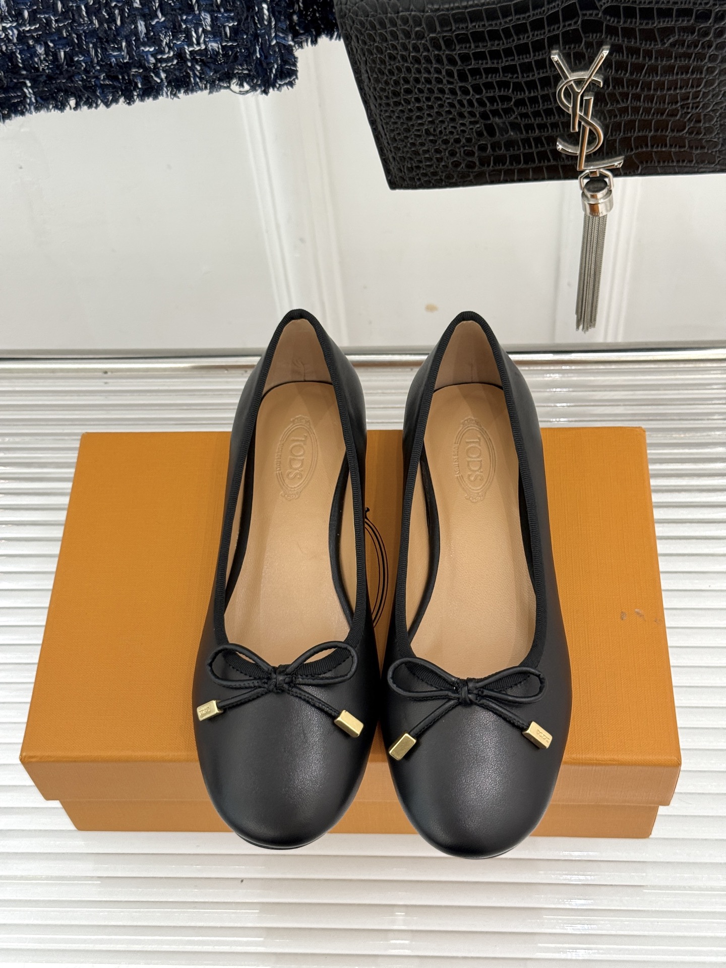 TOD'S/托德斯26WF新品 蝴蝶结芭蕾舞鞋单鞋 蝴蝶结缀饰柔婉灵动 意式匠心雕琢细腻质感 柔润皮革亲肤妥帖 金属饰牌 TOD'S/托德斯26WF新品 蝴蝶结芭蕾舞鞋单鞋 蝴蝶结缀饰柔婉灵动 意式匠心雕琢细腻质感 柔润皮革亲肤妥帖 金属饰牌