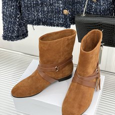 ISABEL MARANT/伊莎贝尔 26WF新品复古皮带扣短靴 秋冬造型点睛宝藏靴款 小众设计不易与人撞款 哑光绒面自 ISABEL MARANT/伊莎贝尔 26WF新品复古皮带扣短靴 秋冬造型点睛宝藏靴款 小众设计不易与人撞款 哑光绒面自