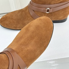 ISABEL MARANT/伊莎贝尔 26WF新品复古皮带扣短靴 秋冬造型点睛宝藏靴款 小众设计不易与人撞款 哑光绒面自 ISABEL MARANT/伊莎贝尔 26WF新品复古皮带扣短靴 秋冬造型点睛宝藏靴款 小众设计不易与人撞款 哑光绒面自