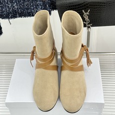 ISABEL MARANT/伊莎贝尔 26WF新品复古皮带扣短靴 秋冬造型点睛宝藏靴款 小众设计不易与人撞款 哑光绒面自 ISABEL MARANT/伊莎贝尔 26WF新品复古皮带扣短靴 秋冬造型点睛宝藏靴款 小众设计不易与人撞款 哑光绒面自