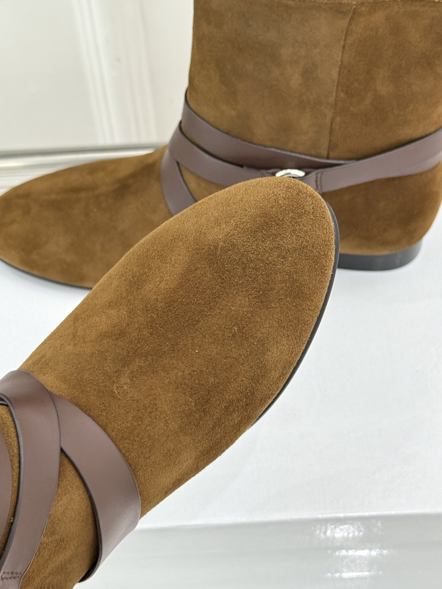 ISABEL MARANT/伊莎贝尔 26WF新品复古皮带扣短靴 秋冬造型点睛宝藏靴款 小众设计不易与人撞款 哑光绒面自