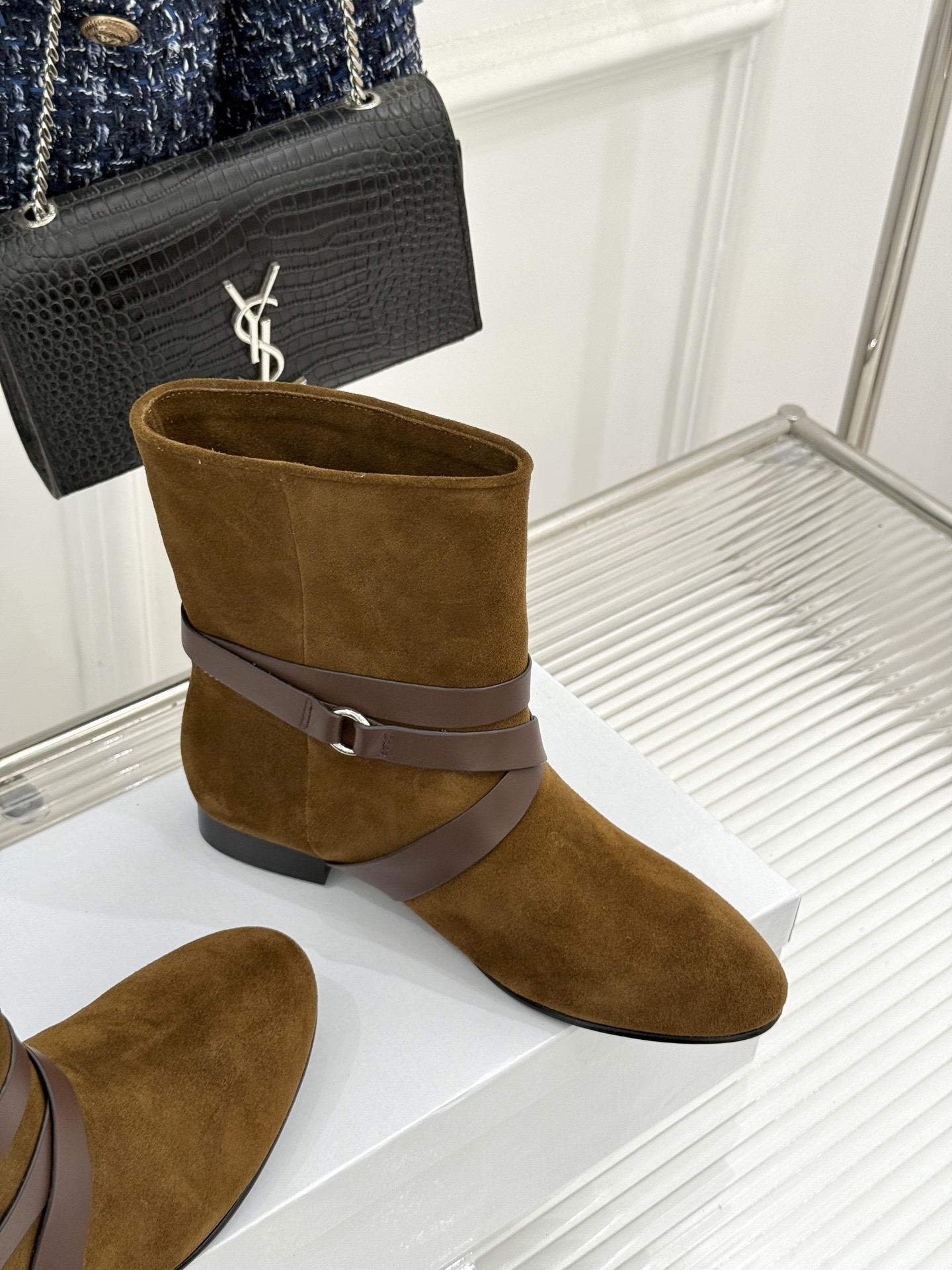 ISABEL MARANT/伊莎贝尔 26WF新品复古皮带扣短靴 秋冬造型点睛宝藏靴款 小众设计不易与人撞款 哑光绒面自