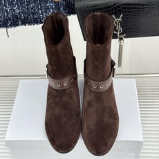 ISABEL MARANT/伊莎贝尔 26WF新品复古皮带扣短靴 秋冬造型点睛宝藏靴款 小众设计不易与人撞款 哑光绒面自 ISABEL MARANT/伊莎贝尔 26WF新品复古皮带扣短靴 秋冬造型点睛宝藏靴款 小众设计不易与人撞款 哑光绒面自