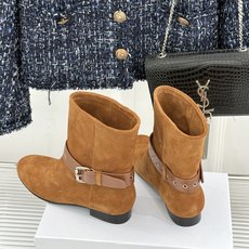 ISABEL MARANT/伊莎贝尔 26WF新品复古皮带扣短靴 秋冬造型点睛宝藏靴款 小众设计不易与人撞款 哑光绒面自 ISABEL MARANT/伊莎贝尔 26WF新品复古皮带扣短靴 秋冬造型点睛宝藏靴款 小众设计不易与人撞款 哑光绒面自