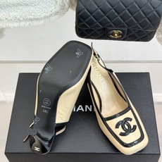 CHANE*|小香26B新品双C 拼色复古方头粗跟高跟鞋 双C徽标尽显精致质感 复古圆头柔化脚型线条 粗跟稳妥好走不累脚 CHANE*|小香26B新品双C 拼色复古方头粗跟高跟鞋 双C徽标尽显精致质感 复古圆头柔化脚型线条 粗跟稳妥好走不累脚