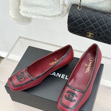 CHANE*|小香26B新品双C 拼色复古方头猫跟单鞋 双C徽标尽显精致质感 复古圆头柔化脚型线条 猫跟稳妥好走不累脚 CHANE*|小香26B新品双C 拼色复古方头猫跟单鞋 双C徽标尽显精致质感 复古圆头柔化脚型线条 猫跟稳妥好走不累脚