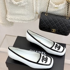CHANE*|小香26B新品双C 拼色复古方头猫跟单鞋 双C徽标尽显精致质感 复古圆头柔化脚型线条 猫跟稳妥好走不累脚 CHANE*|小香26B新品双C 拼色复古方头猫跟单鞋 双C徽标尽显精致质感 复古圆头柔化脚型线条 猫跟稳妥好走不累脚