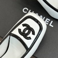 CHANE*|小香26B新品双C 拼色复古方头粗跟高跟鞋 双C徽标尽显精致质感 复古圆头柔化脚型线条 粗跟稳妥好走不累脚 CHANE*|小香26B新品双C 拼色复古方头粗跟高跟鞋 双C徽标尽显精致质感 复古圆头柔化脚型线条 粗跟稳妥好走不累脚