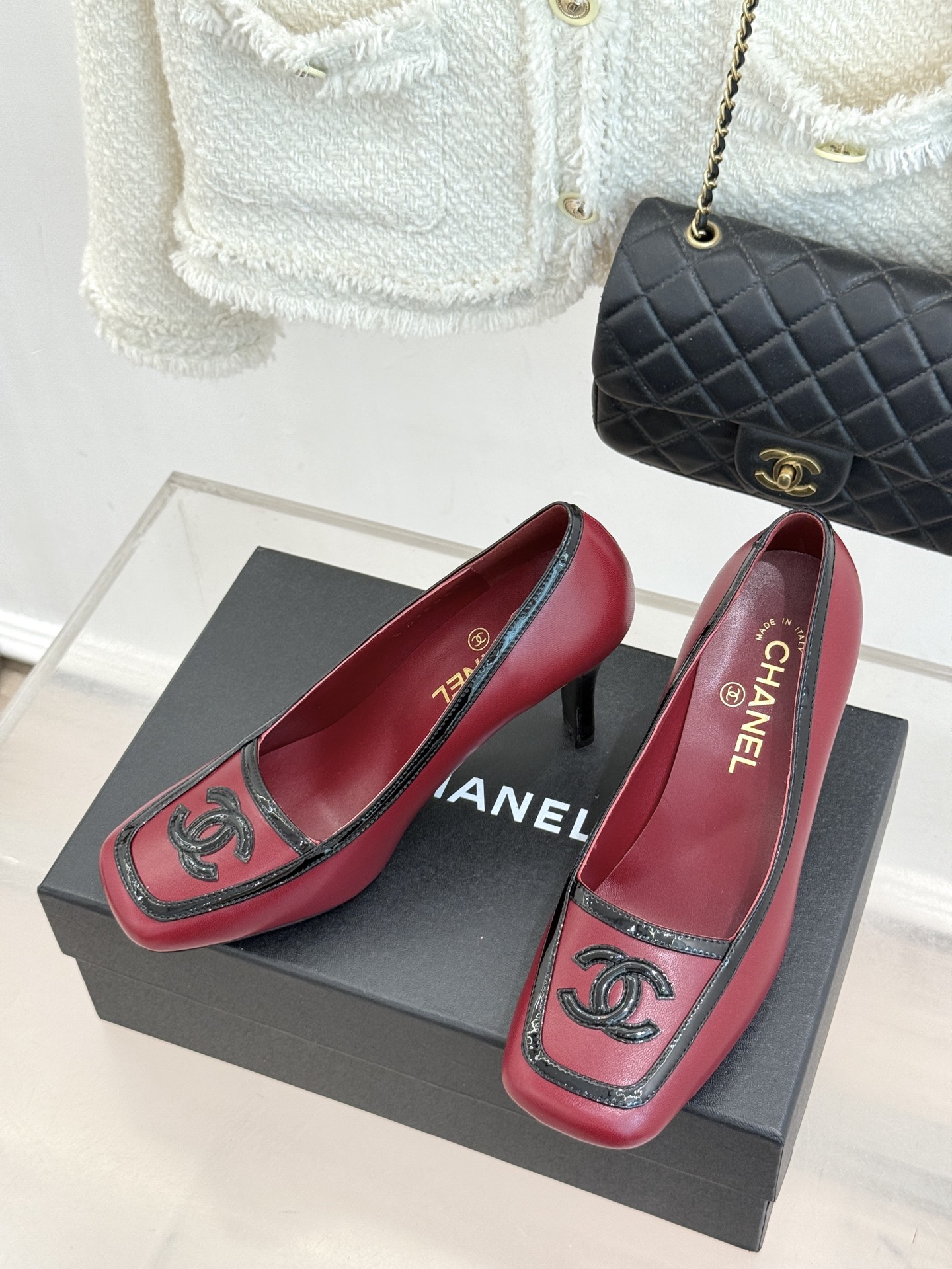 CHANE*|小香26B新品双C 拼色复古方头粗跟高跟鞋 双C徽标尽显精致质感 复古圆头柔化脚型线条 粗跟稳妥好走不累脚 CHANE*|小香26B新品双C 拼色复古方头粗跟高跟鞋 双C徽标尽显精致质感 复古圆头柔化脚型线条 粗跟稳妥好走不累脚