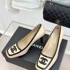CHANE*|小香26B新品双C 拼色复古方头粗跟高跟鞋 双C徽标尽显精致质感 复古圆头柔化脚型线条 粗跟稳妥好走不累脚 CHANE*|小香26B新品双C 拼色复古方头粗跟高跟鞋 双C徽标尽显精致质感 复古圆头柔化脚型线条 粗跟稳妥好走不累脚