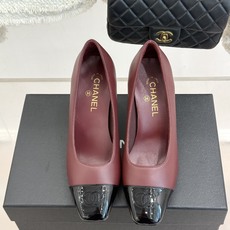 CHANE*|小香26B新品双C 拼色复古方头粗跟高跟鞋 双C徽标尽显精致质感 复古方头柔化脚型线条 粗跟稳妥好走不累脚 CHANE*|小香26B新品双C 拼色复古方头粗跟高跟鞋 双C徽标尽显精致质感 复古方头柔化脚型线条 粗跟稳妥好走不累脚