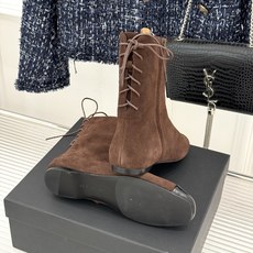 DYMONLATRY 26WF新品 拼色绑带侧拉链平底短靴 拼色撞出冷冽高级感 绑带勾勒利落鞋身线条 侧拉链穿脱超省心 DYMONLATRY 26WF新品 拼色绑带侧拉链平底短靴 拼色撞出冷冽高级感 绑带勾勒利落鞋身线条 侧拉链穿脱超省心