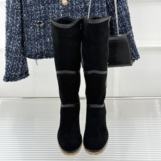 Hermès/爱马仕26WF新品 两穿翻折粗跟雪地靴 翻折两穿解锁双重风格 粗跟稳当久走不累脚 羊羔毛内里锁温超保暖 细 Hermès/爱马仕26WF新品 两穿翻折粗跟雪地靴 翻折两穿解锁双重风格 粗跟稳当久走不累脚 羊羔毛内里锁温超保暖 细