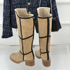 Hermès/爱马仕26WF新品 两穿翻折粗跟雪地靴 翻折两穿解锁双重风格 粗跟稳当久走不累脚 羊羔毛内里锁温超保暖 细 Hermès/爱马仕26WF新品 两穿翻折粗跟雪地靴 翻折两穿解锁双重风格 粗跟稳当久走不累脚 羊羔毛内里锁温超保暖 细