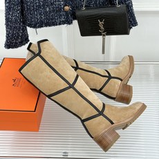 Hermès/爱马仕26WF新品 两穿翻折粗跟雪地靴 翻折两穿解锁双重风格 粗跟稳当久走不累脚 羊羔毛内里锁温超保暖 细 Hermès/爱马仕26WF新品 两穿翻折粗跟雪地靴 翻折两穿解锁双重风格 粗跟稳当久走不累脚 羊羔毛内里锁温超保暖 细