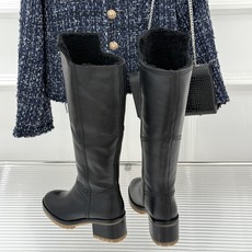 Hermès/爱马仕26WF新品 两穿翻折粗跟雪地靴 翻折两穿解锁双重风格 粗跟稳当久走不累脚 羊羔毛内里锁温超保暖 细 Hermès/爱马仕26WF新品 两穿翻折粗跟雪地靴 翻折两穿解锁双重风格 粗跟稳当久走不累脚 羊羔毛内里锁温超保暖 细