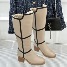 Hermès/爱马仕26WF新品 两穿翻折粗跟雪地靴 翻折两穿解锁双重风格 粗跟稳当久走不累脚 羊羔毛内里锁温超保暖 细 Hermès/爱马仕26WF新品 两穿翻折粗跟雪地靴 翻折两穿解锁双重风格 粗跟稳当久走不累脚 羊羔毛内里锁温超保暖 细