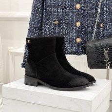 Celine /塞琳经典秋冬复古 西部缝线粗跟短长靴 秋冬穿搭的灵魂单品 经典款永不过时 鞋柜必备投资级单品 细节尽显品 Celine /塞琳经典秋冬复古 西部缝线粗跟短长靴 秋冬穿搭的灵魂单品 经典款永不过时 鞋柜必备投资级单品 细节尽显品