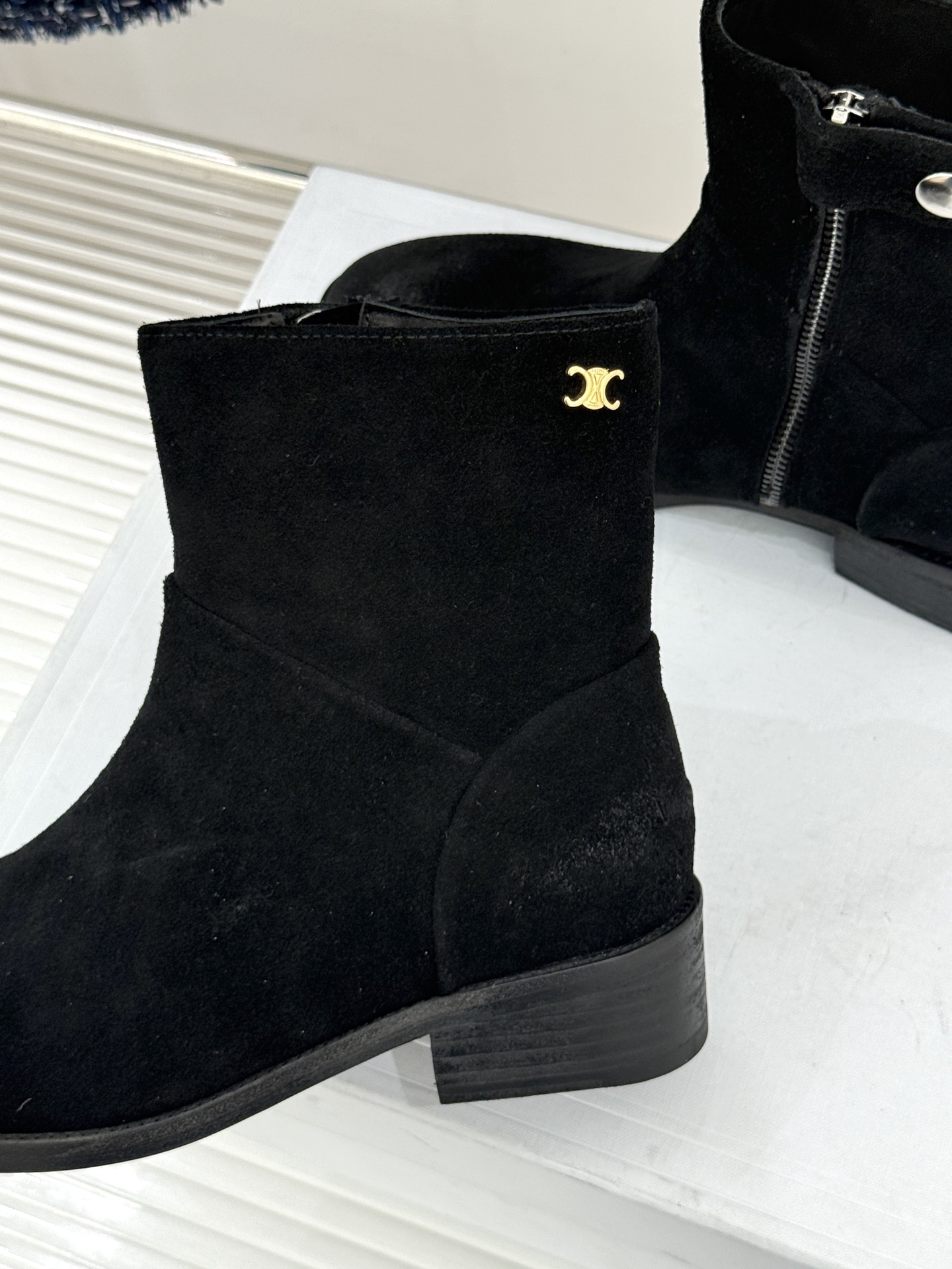 Celine /塞琳经典秋冬复古 西部缝线粗跟短长靴 秋冬穿搭的灵魂单品 经典款永不过时 鞋柜必备投资级单品 细节尽显品