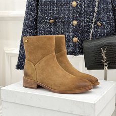 Celine /塞琳经典秋冬复古 西部缝线粗跟短长靴 秋冬穿搭的灵魂单品 经典款永不过时 鞋柜必备投资级单品 细节尽显品 Celine /塞琳经典秋冬复古 西部缝线粗跟短长靴 秋冬穿搭的灵魂单品 经典款永不过时 鞋柜必备投资级单品 细节尽显品