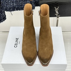 Celine /塞琳经典秋冬复古 金属头西部粗跟短靴 秋冬复古酷飒风天花板 头层小牛皮肌理细腻高级 亮面金属辨识度拉满 Celine /塞琳经典秋冬复古 金属头西部粗跟短靴 秋冬复古酷飒风天花板 头层小牛皮肌理细腻高级 亮面金属辨识度拉满