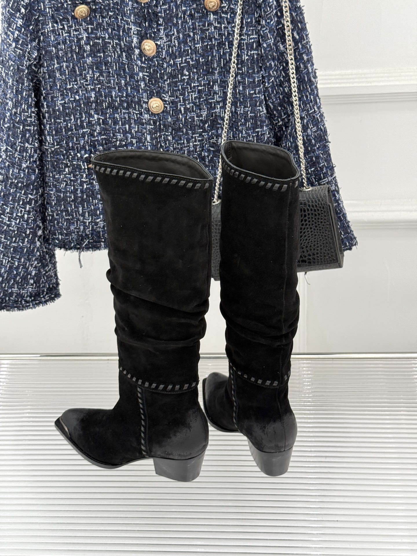 Celine /塞琳经典秋冬复古 金属头西部粗跟堆堆靴长靴 金属鞋头镌刻西部风骨 倾斜粗跟稳当又好走 头层牛皮肌理细腻 Celine /塞琳经典秋冬复古 金属头西部粗跟堆堆靴长靴 金属鞋头镌刻西部风骨 倾斜粗跟稳当又好走 头层牛皮肌理细腻