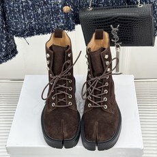 男码+30 MaisonMargiela|MM6马吉拉 分趾系带厚底情侣款马丁靴短靴 马吉拉标志性tabi分趾 厚底悄悄 男码+30 MaisonMargiela|MM6马吉拉 分趾系带厚底情侣款马丁靴短靴 马吉拉标志性tabi分趾 厚底悄悄