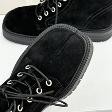 男码+30 MaisonMargiela|MM6马吉拉 分趾系带厚底情侣款马丁靴短靴 马吉拉标志性tabi分趾 厚底悄悄 男码+30 MaisonMargiela|MM6马吉拉 分趾系带厚底情侣款马丁靴短靴 马吉拉标志性tabi分趾 厚底悄悄
