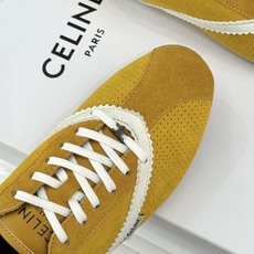 Celine/赛琳26WF新品复古 德训鞋运动鞋 一眼万年的 谁穿谁爱 简直是时尚界的天花板 简约设计搭配高级配色 经典 Celine/赛琳26WF新品复古 德训鞋运动鞋 一眼万年的 谁穿谁爱 简直是时尚界的天花板 简约设计搭配高级配色 经典