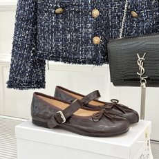 顶版 MaisonMargiela|MM6马吉拉 复古蝴蝶结分趾玛丽珍鞋 蝴蝶结柔化分趾先锋感 经典Tabi辨识度拉满 顶版 MaisonMargiela|MM6马吉拉 复古蝴蝶结分趾玛丽珍鞋 蝴蝶结柔化分趾先锋感 经典Tabi辨识度拉满