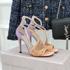 Jimmy Choo/吉米周经典水钻 渐变色露趾鱼嘴高跟凉鞋婚鞋 这款鞋真是婚鞋天花板 水钻渐变超闪耀 鱼嘴露趾衬脚纤细 Jimmy Choo/吉米周经典水钻 渐变色露趾鱼嘴高跟凉鞋婚鞋 这款鞋真是婚鞋天花板 水钻渐变超闪耀 鱼嘴露趾衬脚纤细