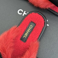 CHANE*|小香经典双C 蝴蝶结夹脚平底毛拖 双C缀饰甜而不腻 羊毛绒软糯又亲肤 上脚巨软巨舒服 夹脚版型超显脚纤细 CHANE*|小香经典双C 蝴蝶结夹脚平底毛拖 双C缀饰甜而不腻 羊毛绒软糯又亲肤 上脚巨软巨舒服 夹脚版型超显脚纤细