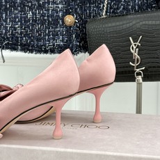 Jimmy Choo/吉米周26WF新品 尖头蝴蝶结侧空高跟凉鞋 缎面蝴蝶结柔润有光泽 侧空设计显脚纤瘦 细跟稳当显腿长 Jimmy Choo/吉米周26WF新品 尖头蝴蝶结侧空高跟凉鞋 缎面蝴蝶结柔润有光泽 侧空设计显脚纤瘦 细跟稳当显腿长