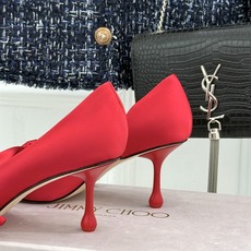 Jimmy Choo/吉米周26WF新品 尖头蝴蝶结侧空高跟凉鞋 缎面蝴蝶结柔润有光泽 侧空设计显脚纤瘦 细跟稳当显腿长 Jimmy Choo/吉米周26WF新品 尖头蝴蝶结侧空高跟凉鞋 缎面蝴蝶结柔润有光泽 侧空设计显脚纤瘦 细跟稳当显腿长