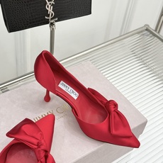 Jimmy Choo/吉米周26WF新品 尖头蝴蝶结侧空高跟凉鞋 缎面蝴蝶结柔润有光泽 侧空设计显脚纤瘦 细跟稳当显腿长 Jimmy Choo/吉米周26WF新品 尖头蝴蝶结侧空高跟凉鞋 缎面蝴蝶结柔润有光泽 侧空设计显脚纤瘦 细跟稳当显腿长