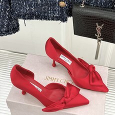 Jimmy Choo/吉米周26WF新品 尖头蝴蝶结侧空高跟凉鞋 缎面蝴蝶结柔润有光泽 侧空设计显脚纤瘦 细跟稳当显腿长 Jimmy Choo/吉米周26WF新品 尖头蝴蝶结侧空高跟凉鞋 缎面蝴蝶结柔润有光泽 侧空设计显脚纤瘦 细跟稳当显腿长