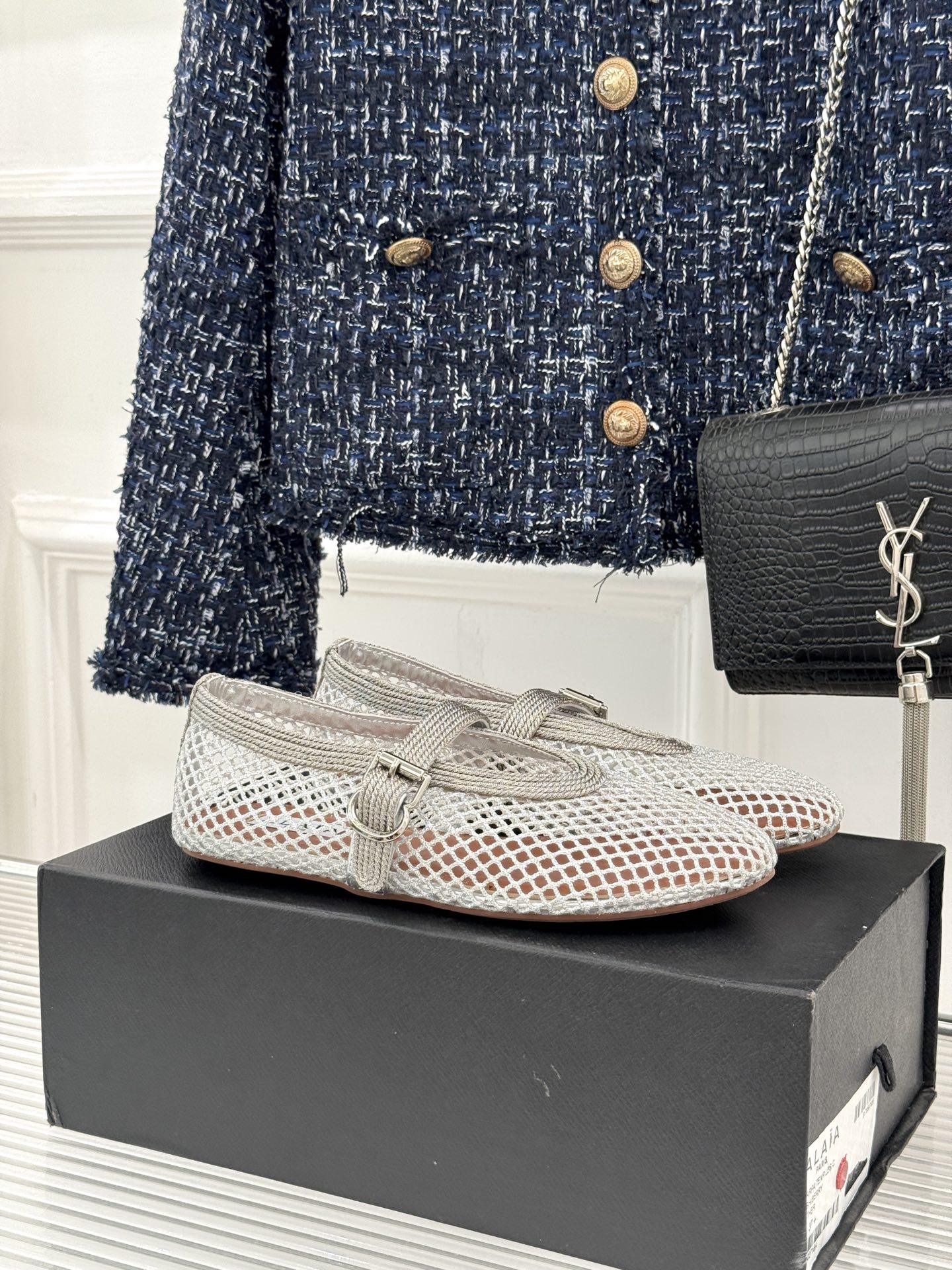 原版盒＋10 ALAÏA /阿莱雅 26WF新品 镂空网面平底玛丽珍鞋 网面镂空平底玛丽珍鞋 精致网格通透又轻盈 绒面锁
