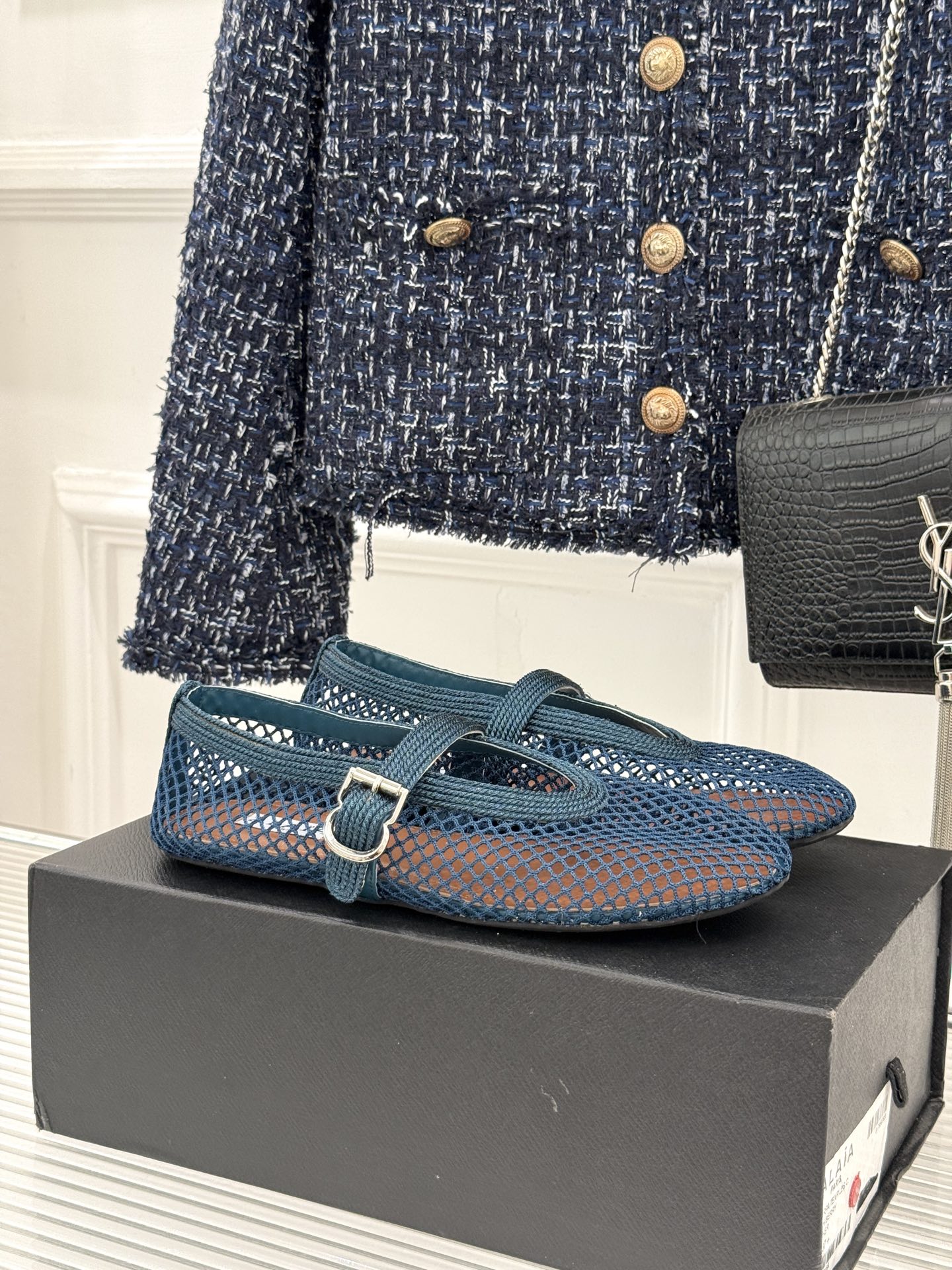 原版盒＋10 ALAÏA /阿莱雅 26WF新品 镂空网面平底玛丽珍鞋 网面镂空平底玛丽珍鞋 精致网格通透又轻盈 绒面锁