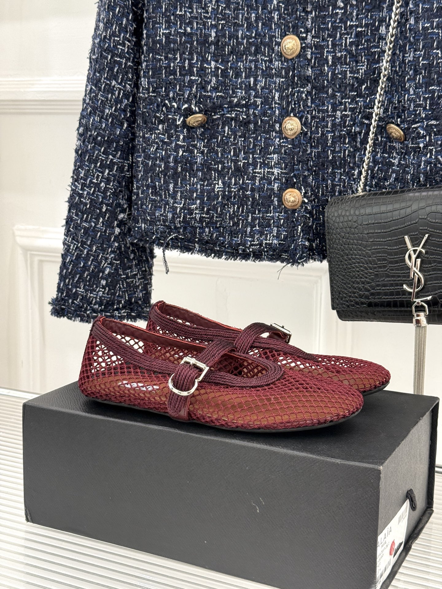 原版盒＋10 ALAÏA /阿莱雅 26WF新品 镂空网面平底玛丽珍鞋 网面镂空平底玛丽珍鞋 精致网格通透又轻盈 绒面锁
