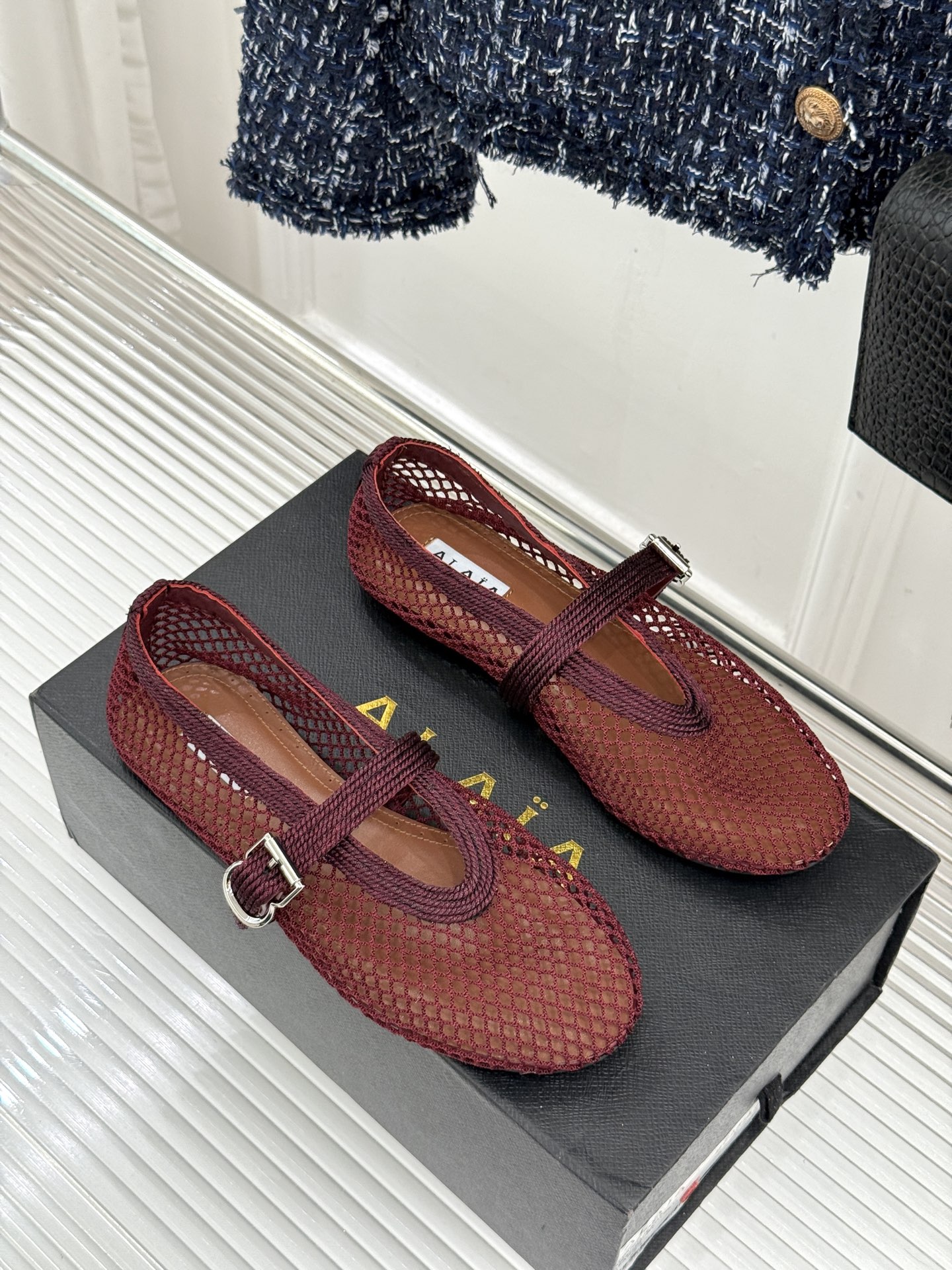 原版盒＋10 ALAÏA /阿莱雅 26WF新品 镂空网面平底玛丽珍鞋 网面镂空平底玛丽珍鞋 精致网格通透又轻盈 绒面锁