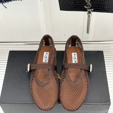 原版盒+10 ALAÏA /阿莱雅 26WF新品 镂空网面平底玛丽珍鞋 网面镂空平底玛丽珍鞋 精致网格通透又轻盈 绒面锁 原版盒+10 ALAÏA /阿莱雅 26WF新品 镂空网面平底玛丽珍鞋 网面镂空平底玛丽珍鞋 精致网格通透又轻盈 绒面锁