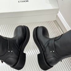 ETHOR 26WF秋冬新品复古 皮带扣中筒机车靴 复古皮带扣酷感拉满 做旧头层牛皮质感拉满 中筒版型超显腿直 软皮上脚 ETHOR 26WF秋冬新品复古 皮带扣中筒机车靴 复古皮带扣酷感拉满 做旧头层牛皮质感拉满 中筒版型超显腿直 软皮上脚