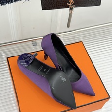 Hermès/爱马仕26WF新品 金属链条跟尖头高跟鞋 金属链条跟辨识度拉满 尖头剪裁显脚瘦 细跟拉长腿部线条比例 搭裙 Hermès/爱马仕26WF新品 金属链条跟尖头高跟鞋 金属链条跟辨识度拉满 尖头剪裁显脚瘦 细跟拉长腿部线条比例 搭裙