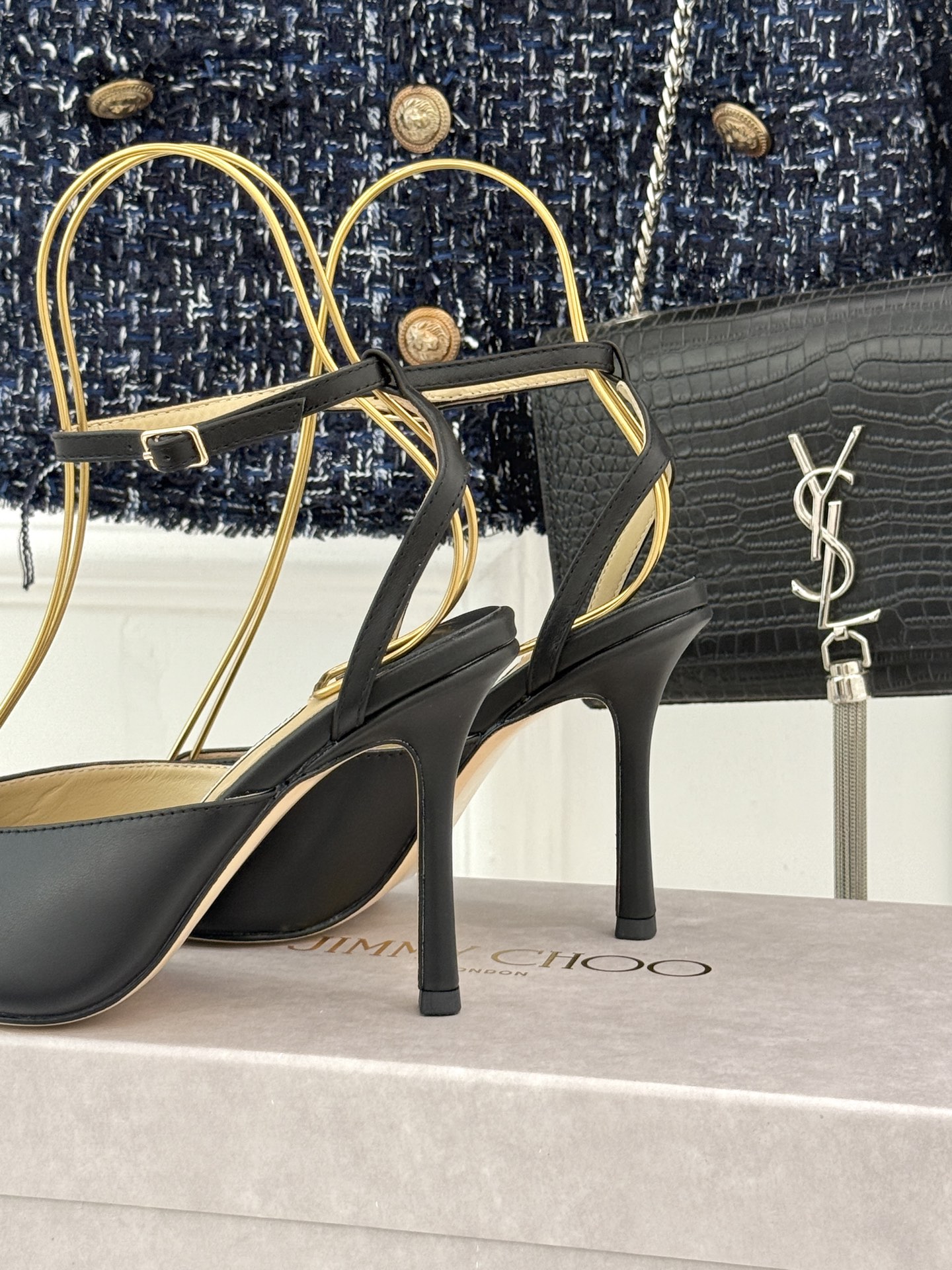 Jimmy Choo/吉米周26WF新品 皮面金属头高跟凉鞋 金属鞋头气场全开 亮面牛皮质感细腻高级 细高跟悄悄拉长比例