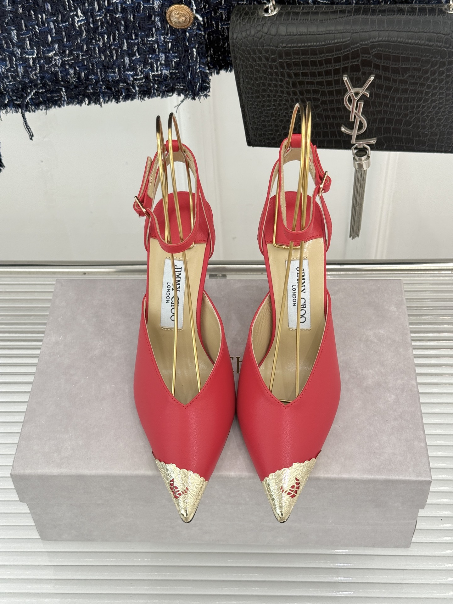 Jimmy Choo/吉米周26WF新品 皮面金属头高跟凉鞋 金属鞋头气场全开 亮面牛皮质感细腻高级 细高跟悄悄拉长比例