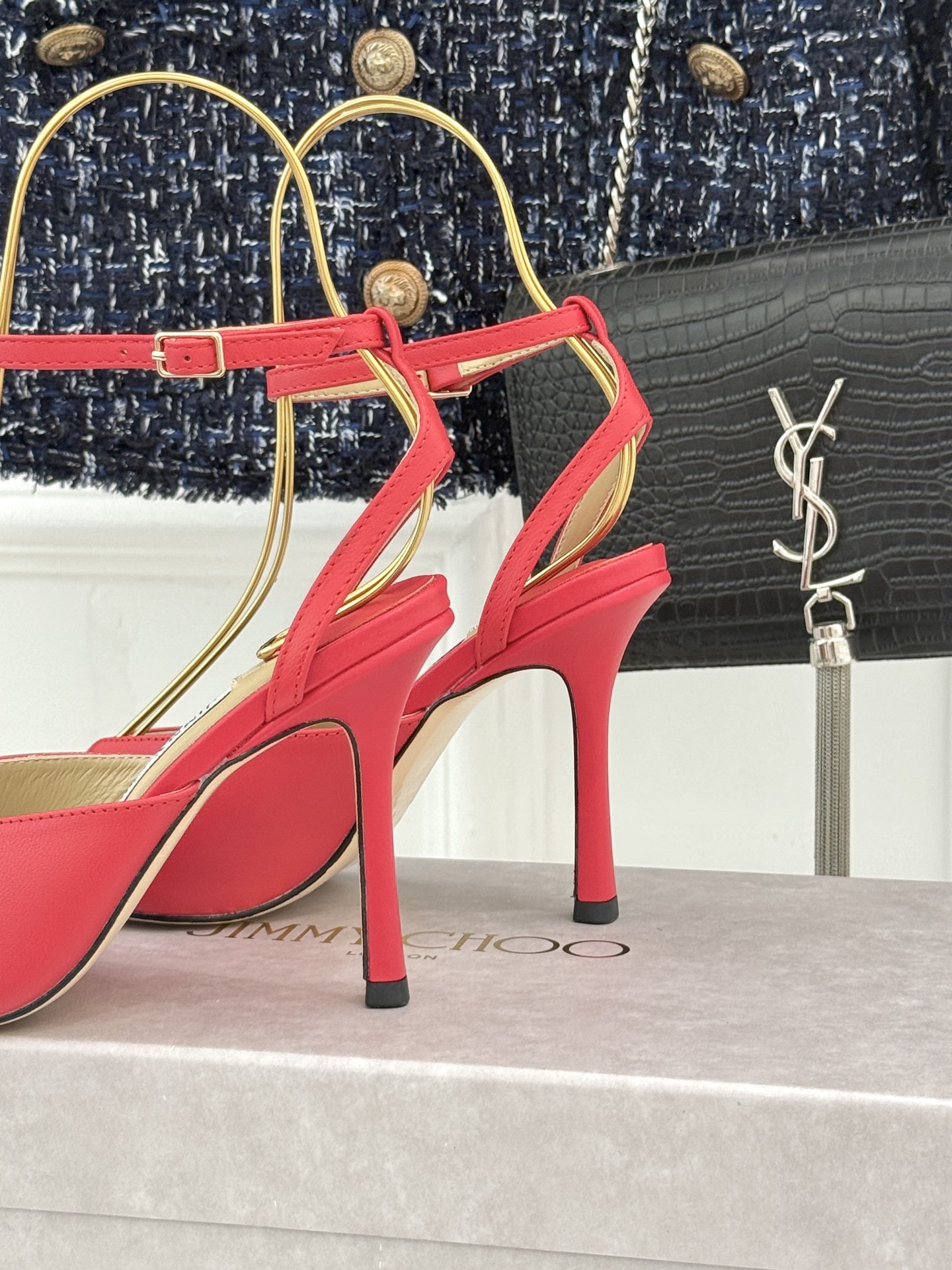 Jimmy Choo/吉米周26WF新品 皮面金属头高跟凉鞋 金属鞋头气场全开 亮面牛皮质感细腻高级 细高跟悄悄拉长比例