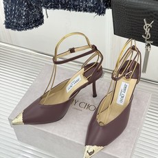 Jimmy Choo/吉米周26WF新品 皮面金属头高跟凉鞋 金属鞋头气场全开 亮面牛皮质感细腻高级 细高跟悄悄拉长比例 Jimmy Choo/吉米周26WF新品 皮面金属头高跟凉鞋 金属鞋头气场全开 亮面牛皮质感细腻高级 细高跟悄悄拉长比例