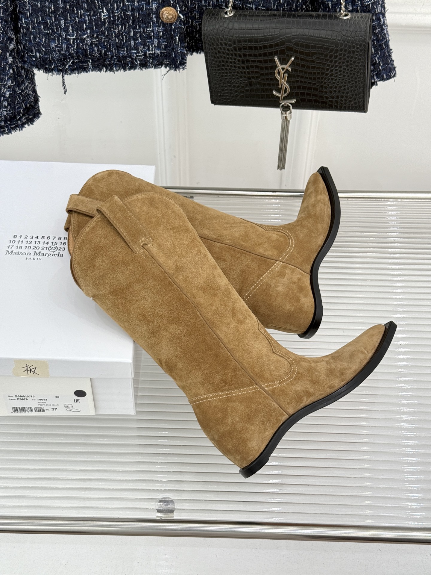 MaisonMargiela｜MM6马吉拉 复古内增高西部牛仔靴中筒靴 复古坡跟松弛感拉满 中筒剪裁利落超显腿直 内增高