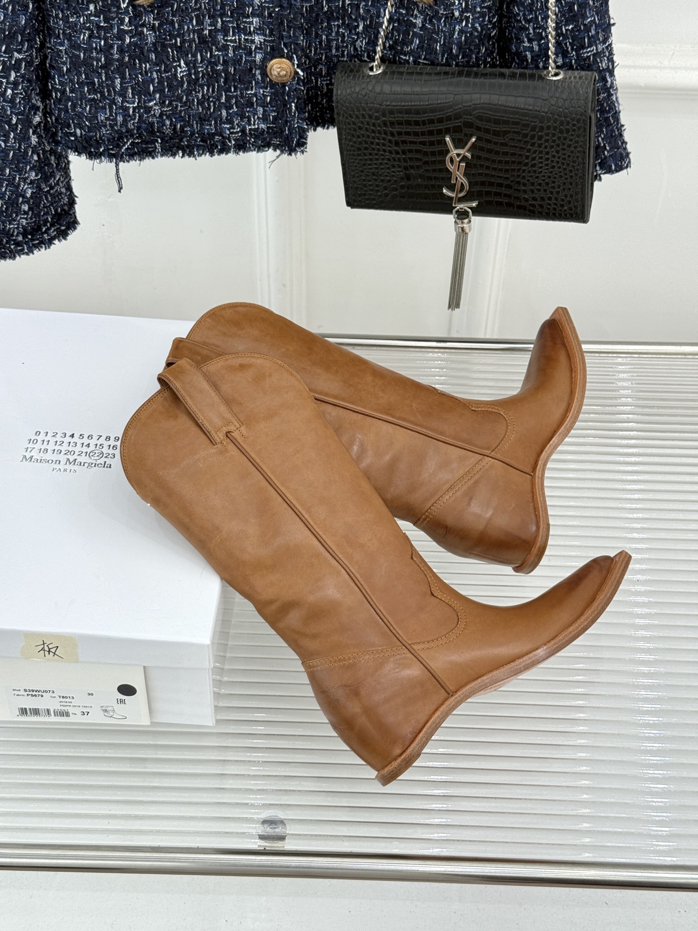 MaisonMargiela|MM6马吉拉 复古内增高西部牛仔靴中筒靴 复古坡跟松弛感拉满 中筒剪裁利落超显腿直 内增高 MaisonMargiela|MM6马吉拉 复古内增高西部牛仔靴中筒靴 复古坡跟松弛感拉满 中筒剪裁利落超显腿直 内增高